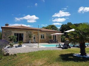 Exterior - Sarlajoande, a modern villa in Perigord style (Proissans)