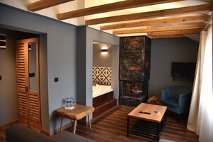 Premium Double Room, 1 Bedroom, Lanai | In-room safe, blackout drapes, free WiFi, bed sheets