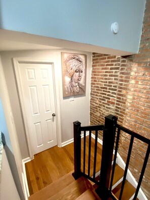 Interior - Fells Point Rowhome- 5mins from JH Hospital & Inner Harbor area (Baltimore)