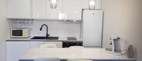 Fridge, microwave, oven, stovetop