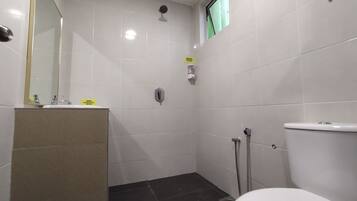 Bureau, Wi-Fi gratuit, draps fournis