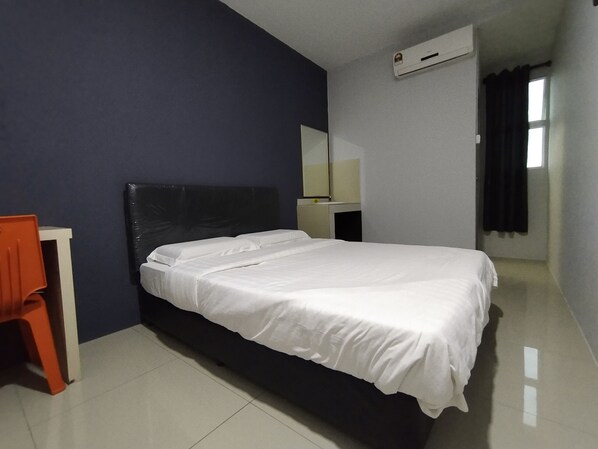 Skrivbord, gratis wi-fi och sängkläder