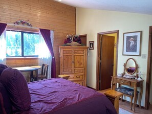 4 bedrooms, free WiFi, bed sheets