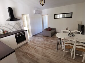 Fridge, microwave, oven, stovetop - Apartment (Calenzana)