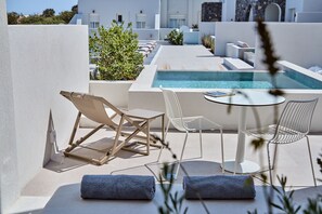 Pool - Lilium Homes (Santorini)