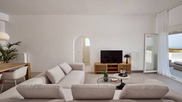 Vila Eksklusif, kolam renang pribadi, pemandangan laut | Seprai premium, brankas, dan didekorasi berbeda-beda