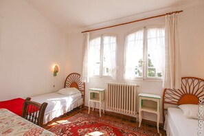 2 bedrooms