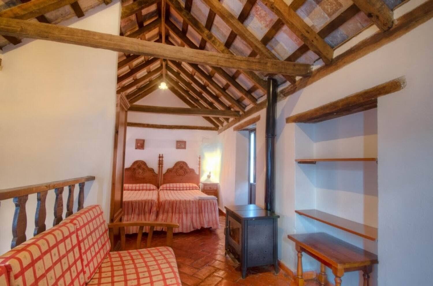 Lodging in a medieval hamlet, a wonderful experience. Restaurant,Info Point.Sl 3