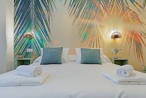 In-room safe, iron/ironing board, travel crib, free WiFi - Butibamba apartment pool view (La Cala de Mijas)