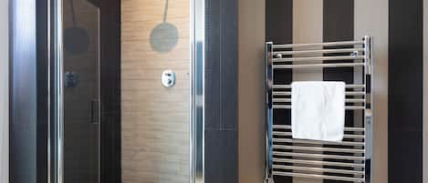Shower, bidet, towels, soap