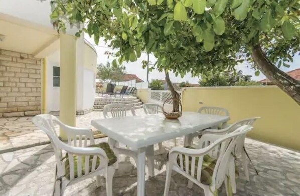 Apartment | Terrace/patio