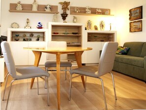 Dining - The VIEW Apartment with Canal view (Venezia)