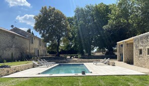 Piscine extérieure, piscine chauffée