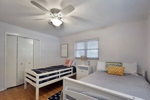 2 Schlafzimmer, Bügeleisen/Bügelbrett, kostenloses WLAN, Bettwäsche
