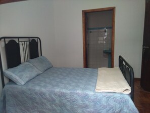 Bureau, espace de travail pour ordinateur portable