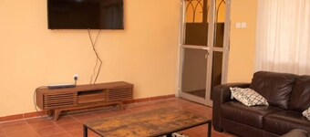 Full Aircon- 3bed Villa- A/c- Wifi- Hotwater