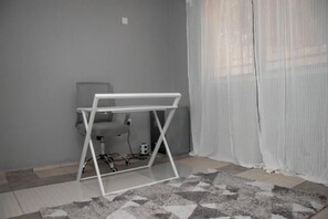 House | 3 bedrooms, iron/ironing board, free WiFi, bed sheets