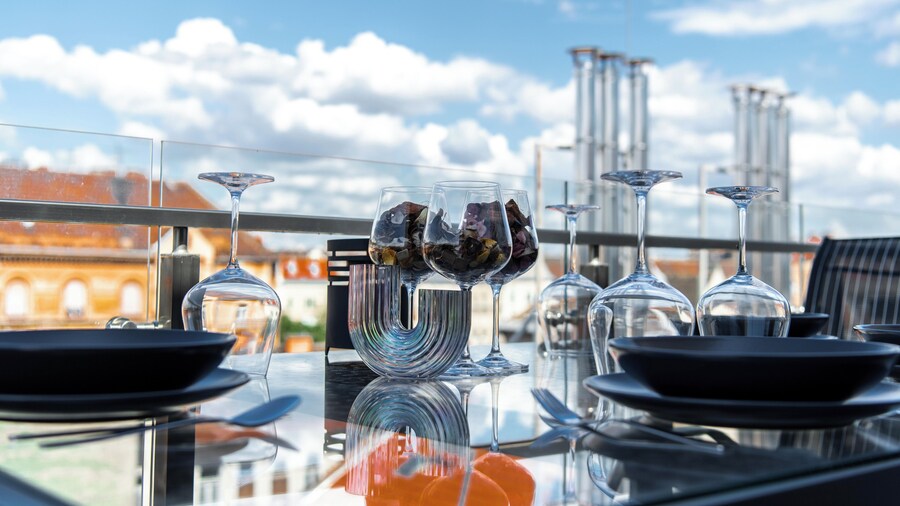 Elisabeth Downtown Apartments by FirstHost