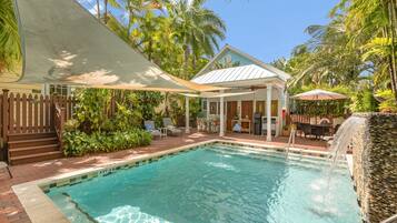 Una piscina climatizada