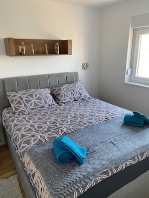 Departamento (One Bedroom Apartment with Balcony) | 1 habitación y cunas gratuitas
