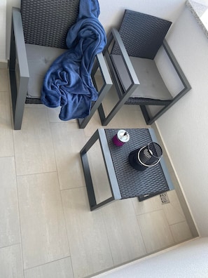Departamento (One Bedroom Apartment with Balcony) | Balcón