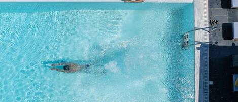 Innenpool, Außenpool