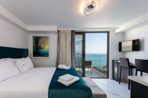 6 bedrooms, in-room safe, soundproofing, iron/ironing board