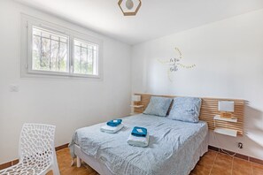 3 bedrooms, iron/ironing board, WiFi