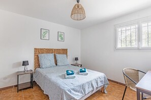 3 bedrooms, iron/ironing board, WiFi