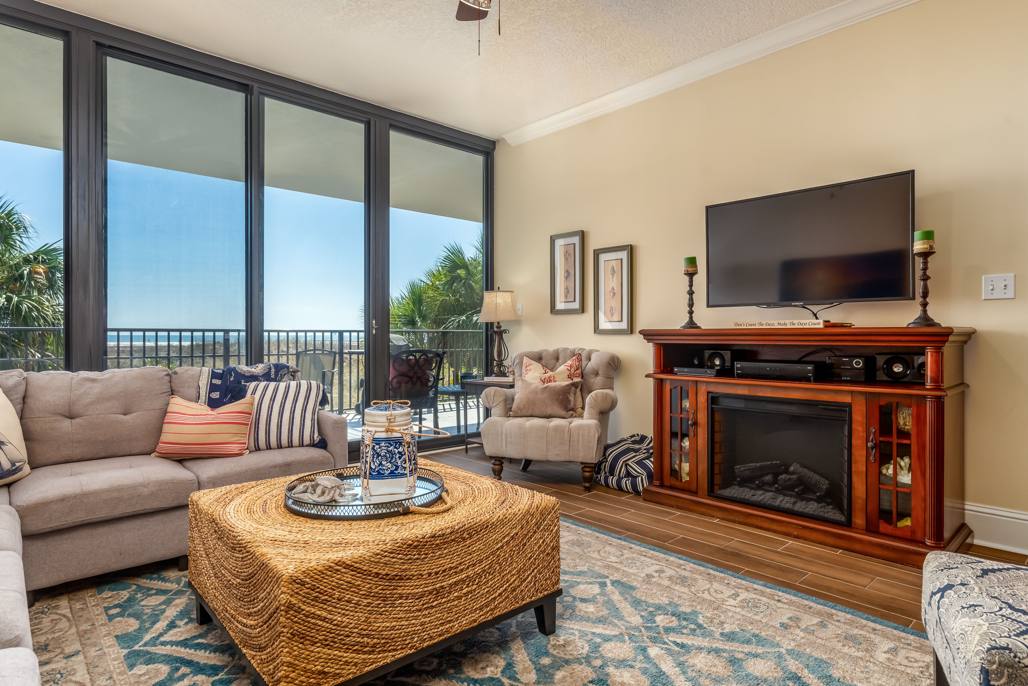 Great views, great access, updated condo! - Calm Seas