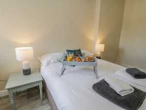 Cottage | 1 bedroom, individually decorated, individually furnished, free WiFi