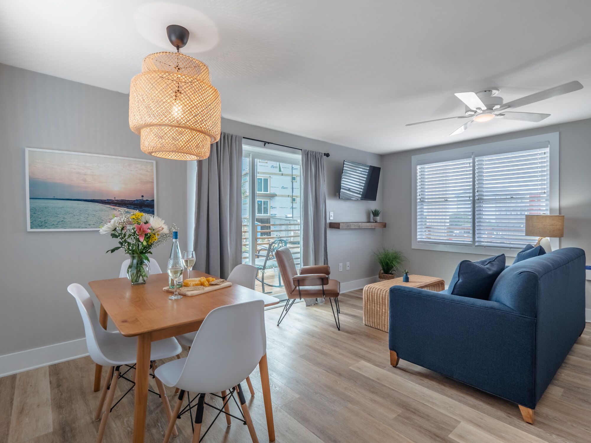 The Beach House at Oak Island 101: 1BR Apartment King + QSS