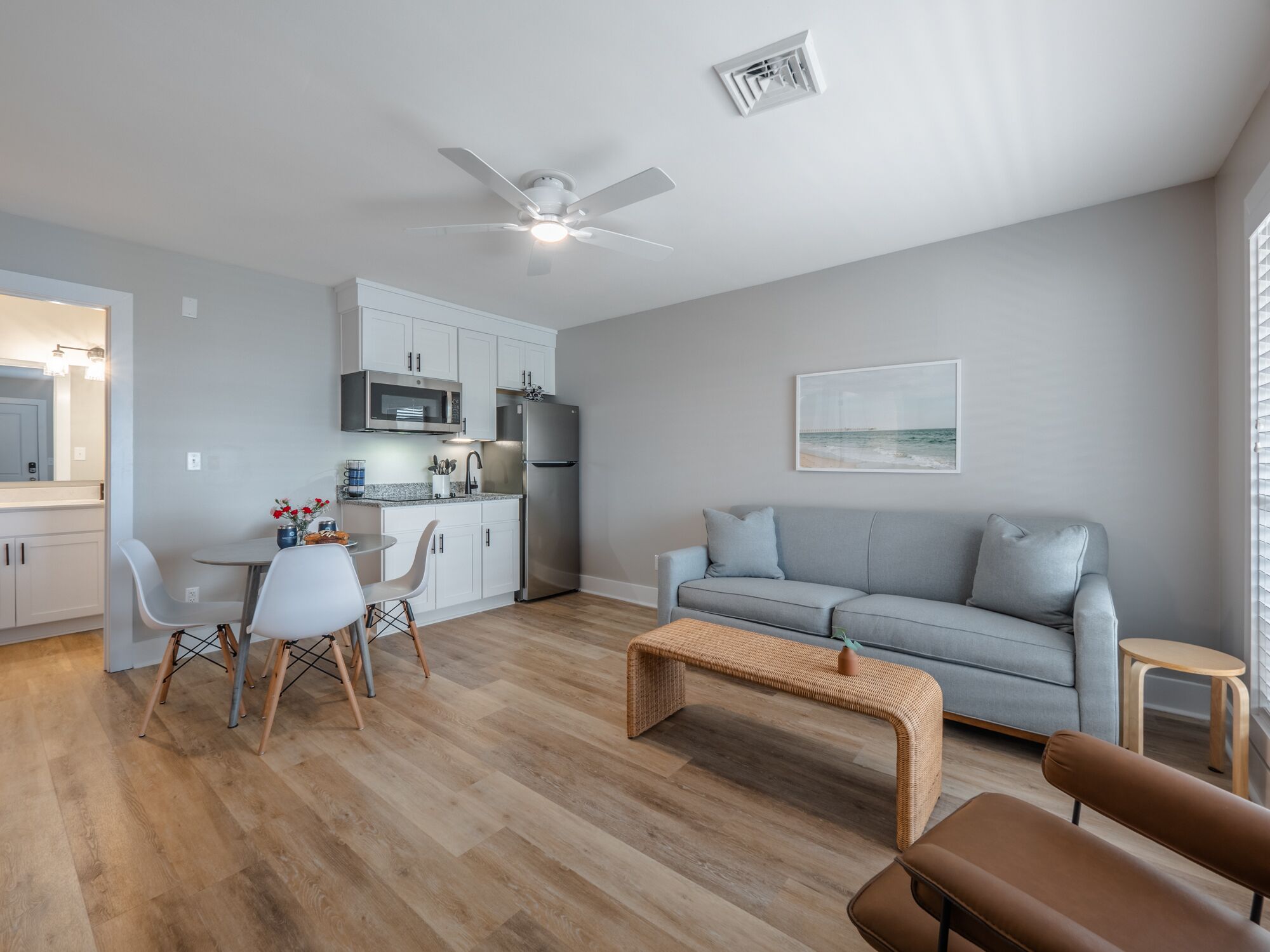 The Beach House at Oak Island 205: 2BR Apartment King, King, QSS