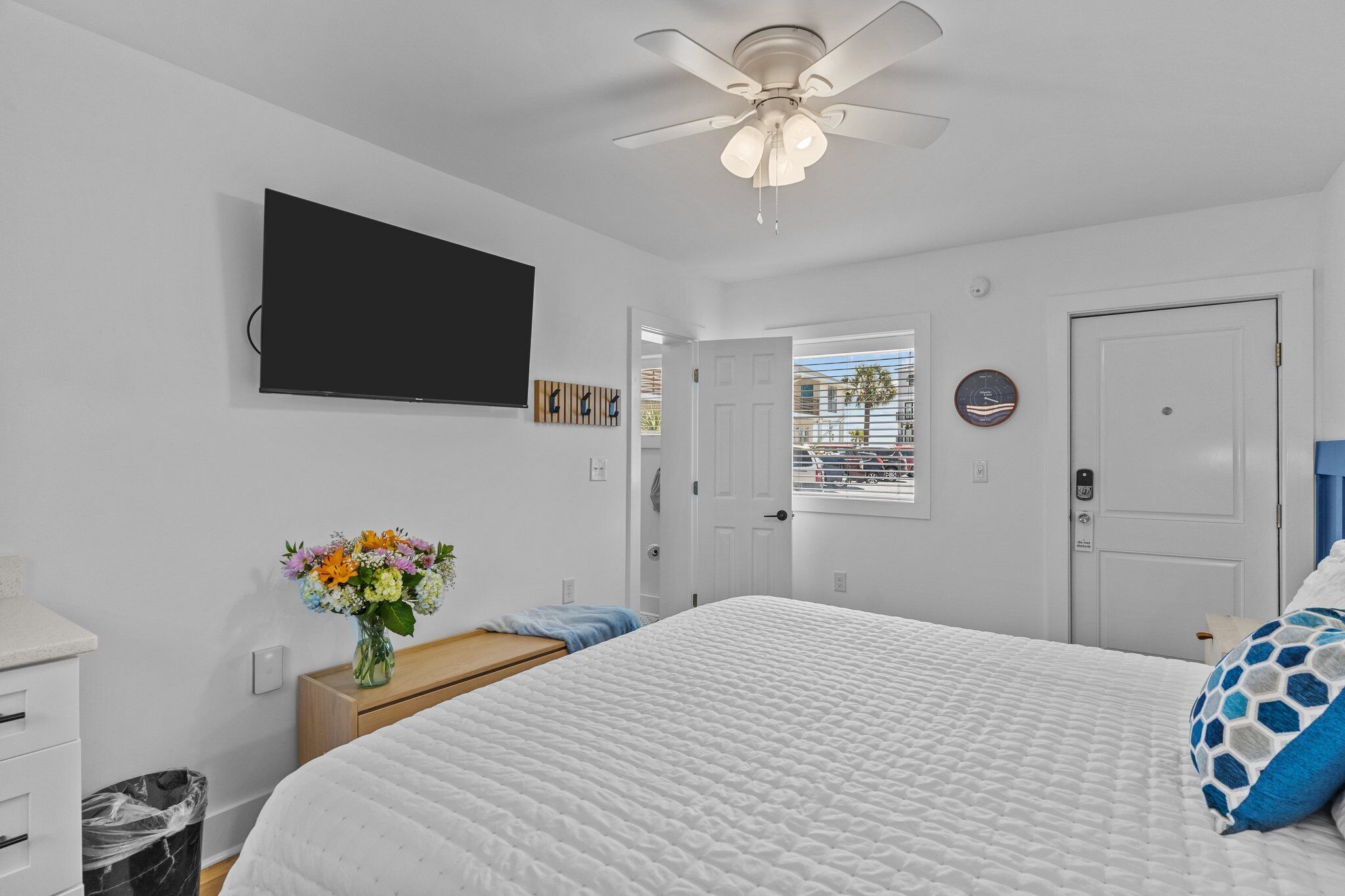 The Beach House at Oak Island 208: King Suite