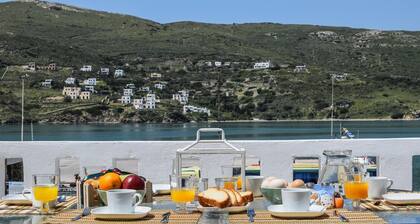The Veranda of Gavrion - Deluxe Cycladic House