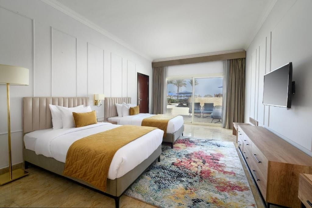 In-room safe, iron/ironing board, free WiFi, bed sheets