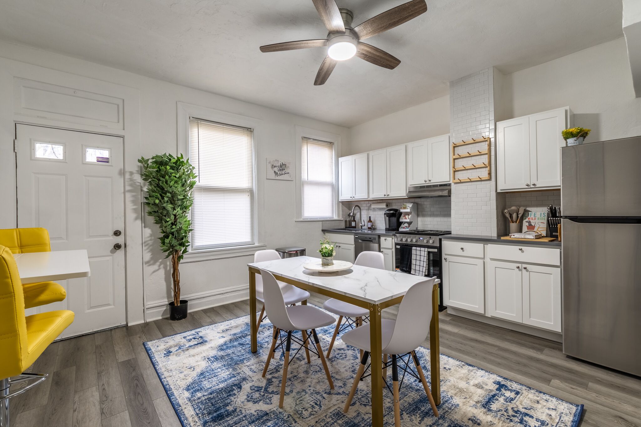 💛Shadyside Lodge - Cozy Two BR Getaway💛