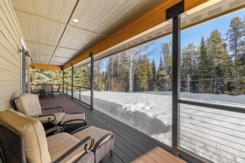 Fun Amok - Warren Wagon Rd - WiFi - Large driveway - Hot tub