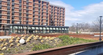 2 BR+patio+workspace+parking near Seton Hall Univ.