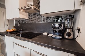 Apartment (Two bedroom apartment) | Private kitchen | Fridge - Apartment Dajana (Bovec)