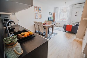Apartment (Two bedroom apartment) | Living area