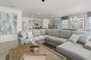 Flat-screen TV, Hulu, table tennis, streaming services