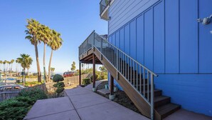 Property grounds - Oceanfront Beach House overlooking the Boardwalk (Santa Cruz)