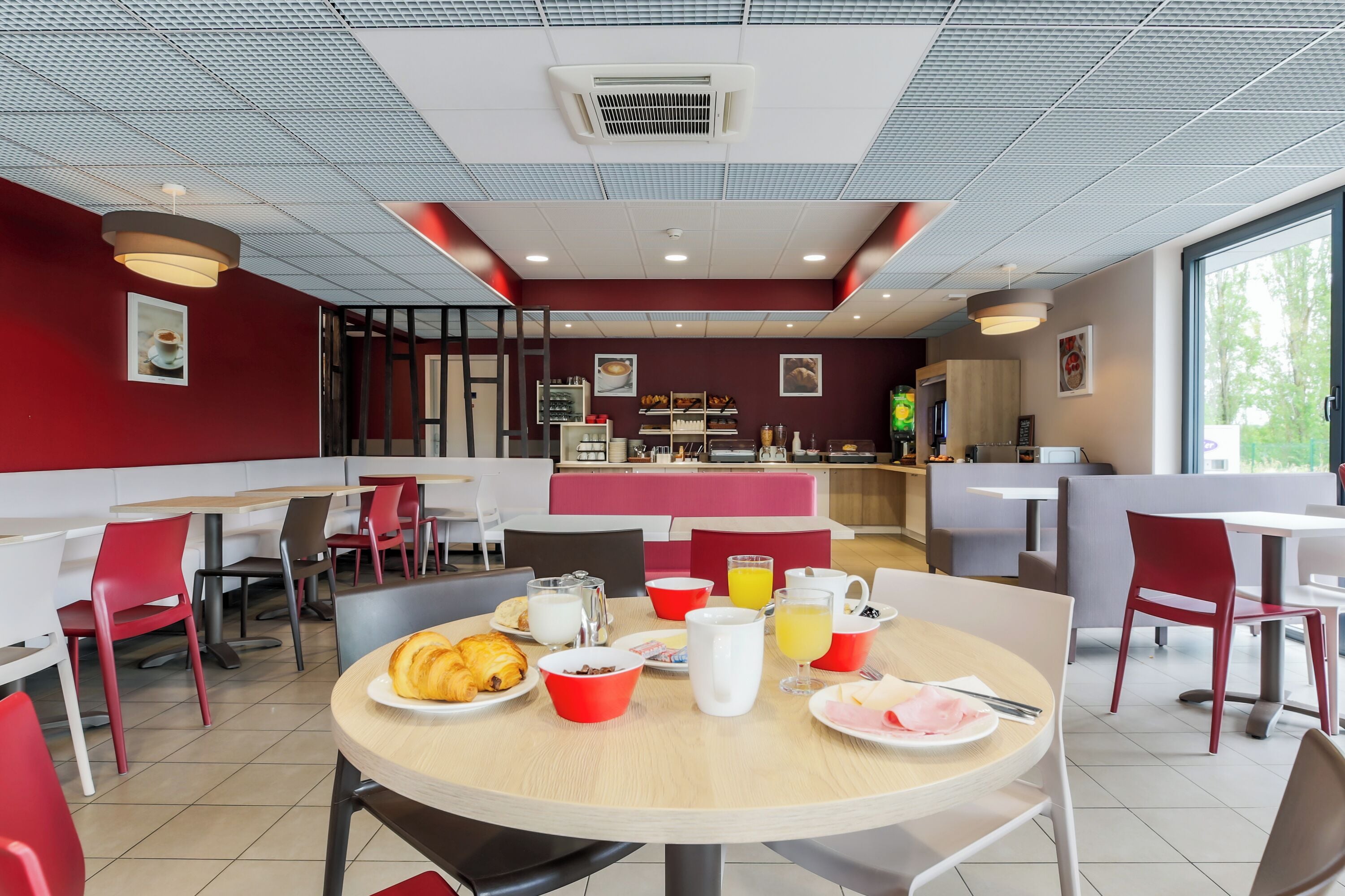 daily continental breakfast (eur 9.90 per person)