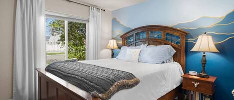 2 bedrooms, desk, iron/ironing board, travel crib