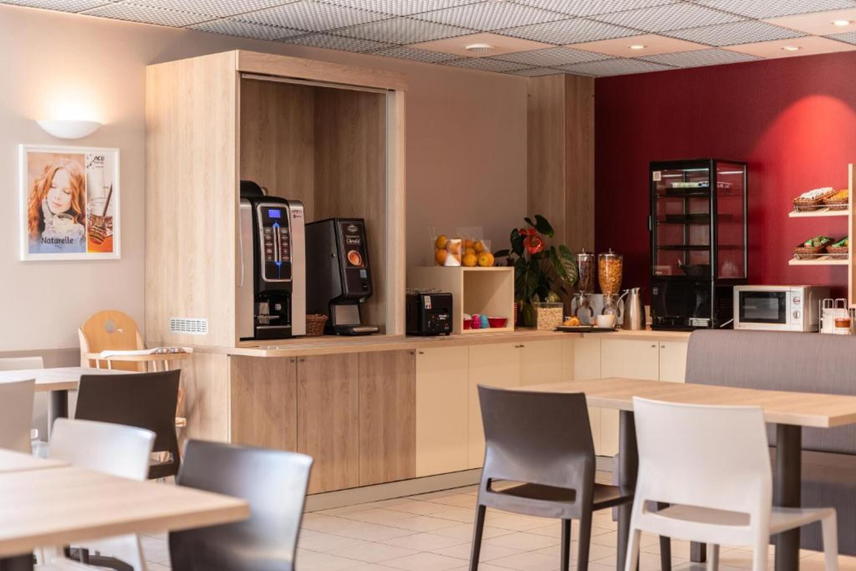 daily continental breakfast (eur 9.90 per person)