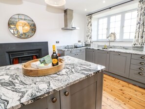 Cottage | Interior