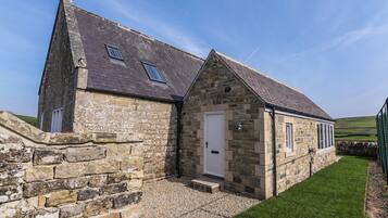 Casa rural | Façana frontal de l'allotjament