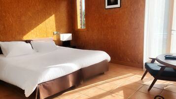 1 chambre, fer et planche Ă repasser, lit parapluie, Wi-Fi gratuit