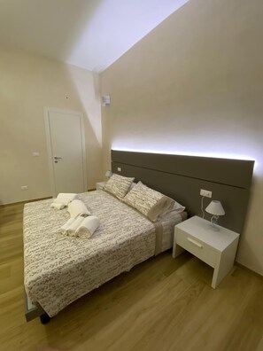 1 Schlafzimmer, Bügeleisen/Bügelbrett, Reisekinderbett, kostenloses WLAN